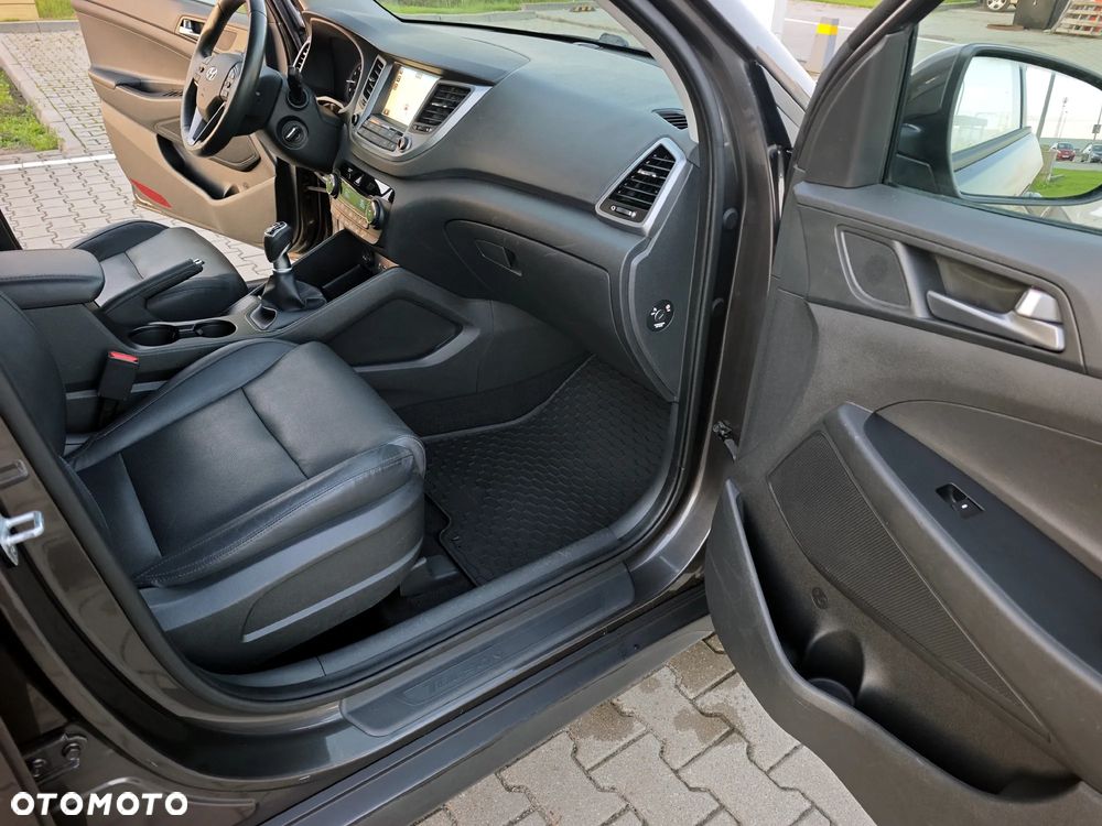 Hyundai Tucson 1.6 GDI BlueDrive Design 2WD - 11