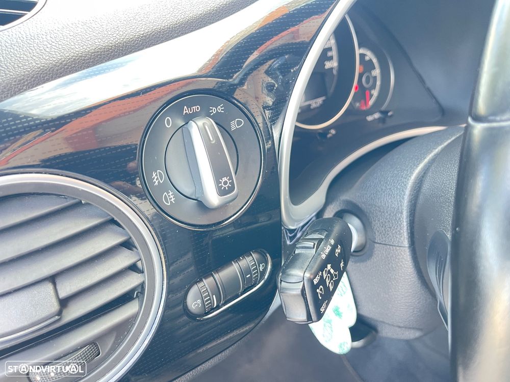 VW New Beetle Cabriolet 1.4 TSI DSG (BlueMotion Tech) Sound - 15