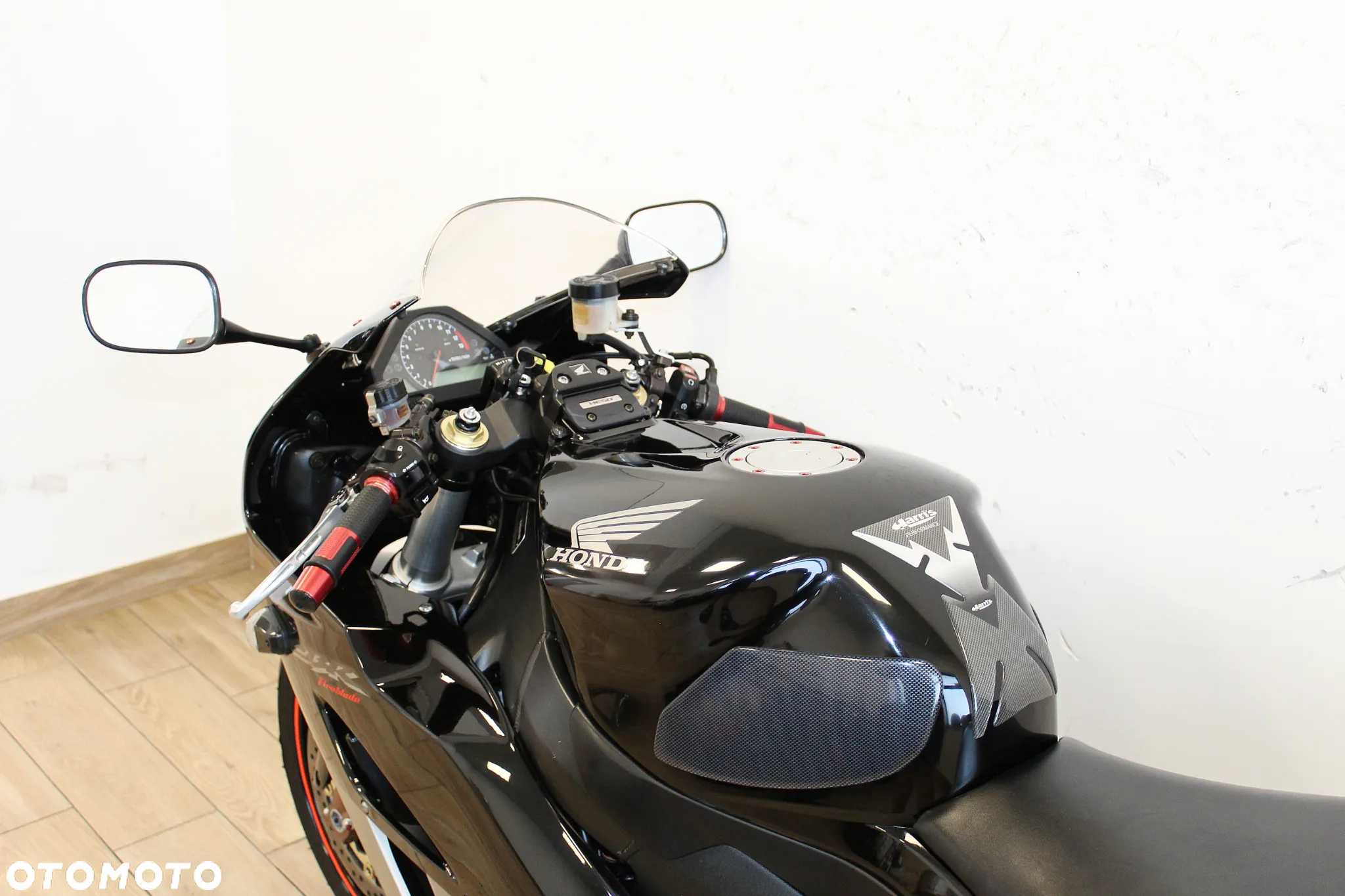 Honda CBR - 15