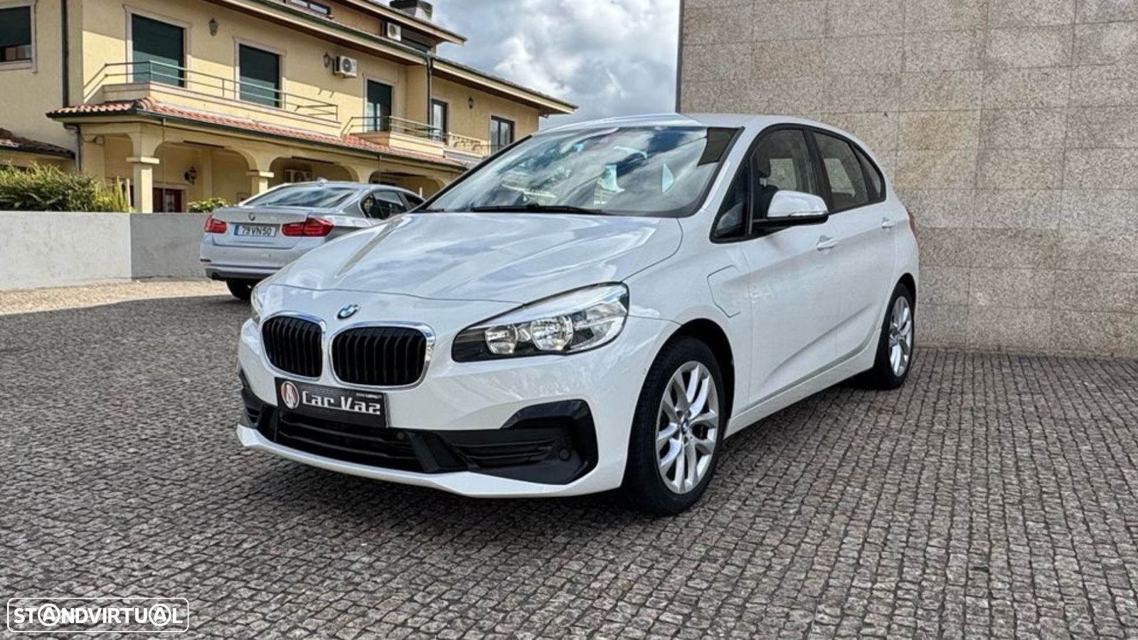 BMW 225xe Active Tourer - 1