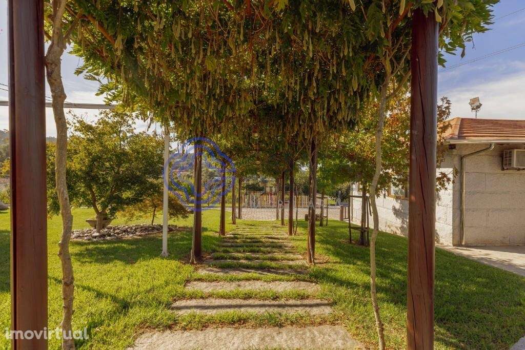 Quinta para eventos com casa e estacionamento - Grande imagem: 3/30