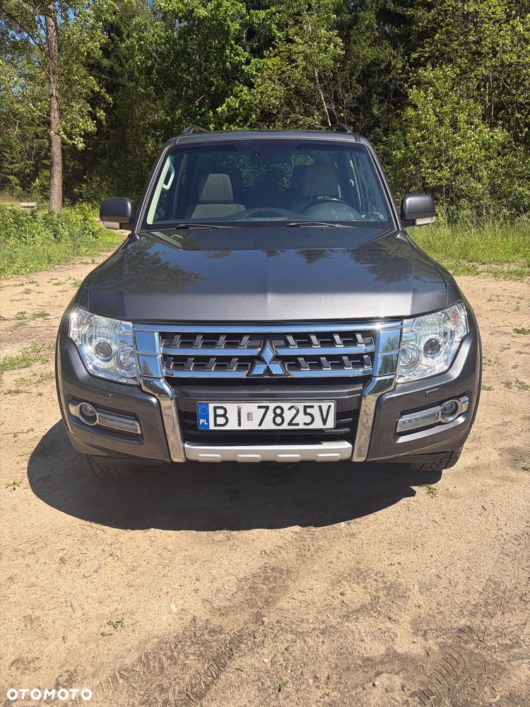 Mitsubishi Pajero - 5
