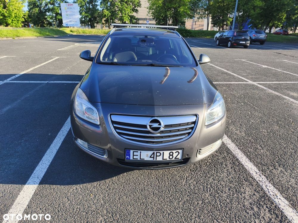 Opel Insignia - 1
