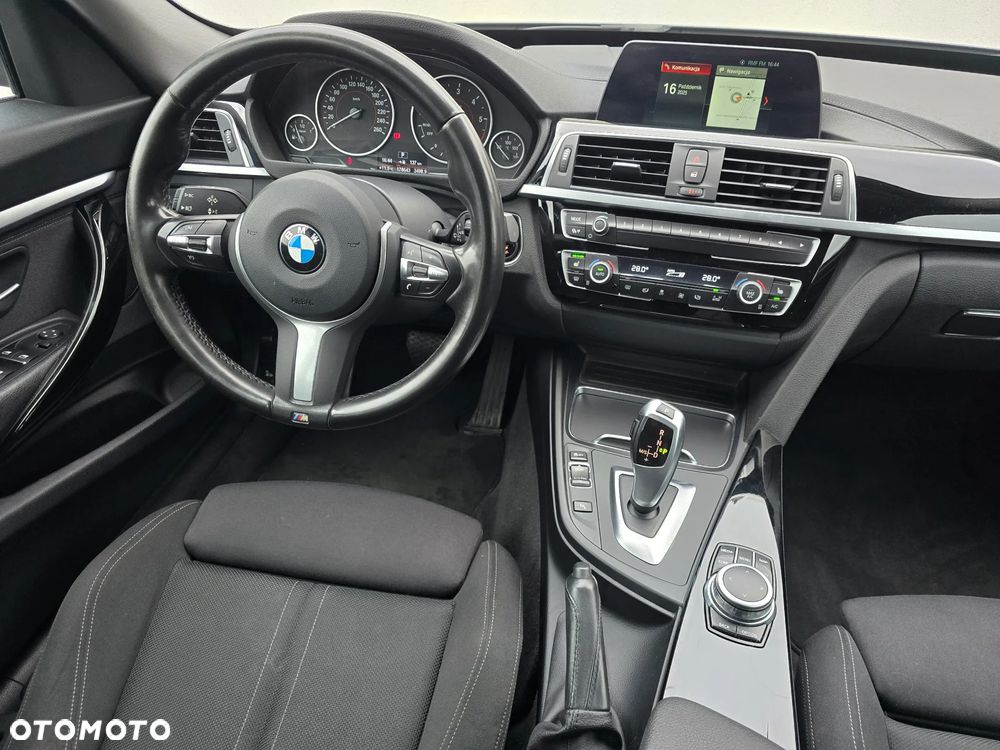 BMW Seria 3 320d xDrive Sport Line - 15