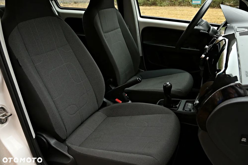Volkswagen up! 1.0 high - 31
