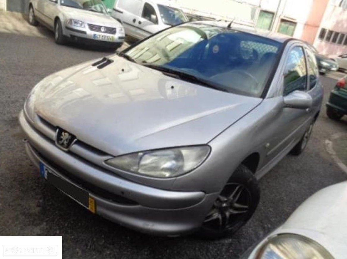 Peugeot 206 1.9D de 2000 disponível para peças - 3