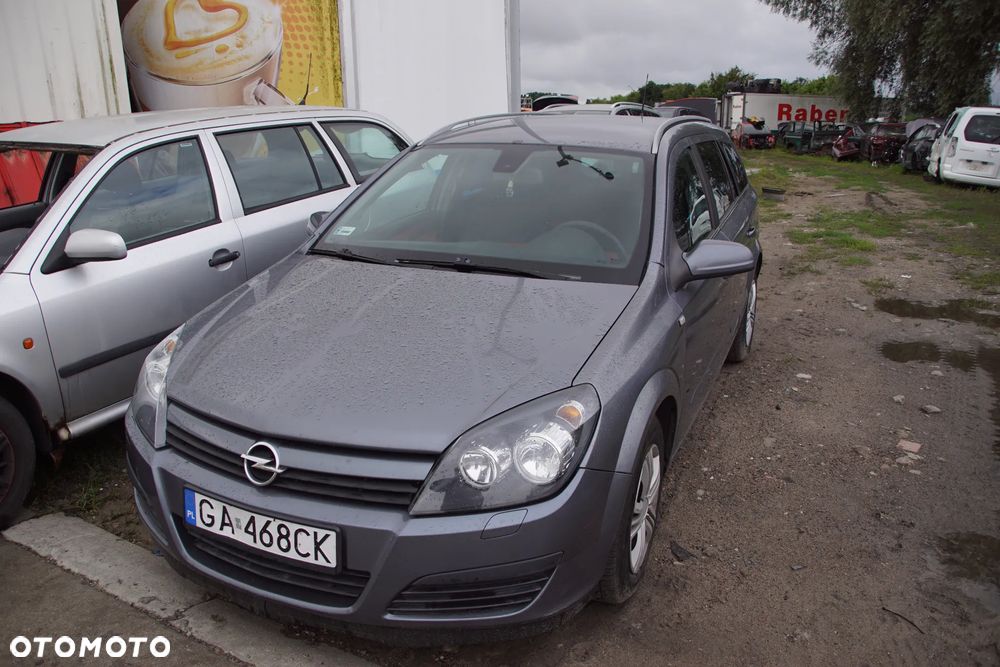 Auto na części - Opel Astra H III 1.7 CDTI 101 KM Z17DTH F23 Z155 2004R Silnik Skrzynia Drzwi Maska Błotnik Zderzak Klapa Lampa Lusterko Klamka Szyba Deska Kokpit Sterownik Moduł Czujnik Licznik Wyświetlacz Panel Kierownica - 9