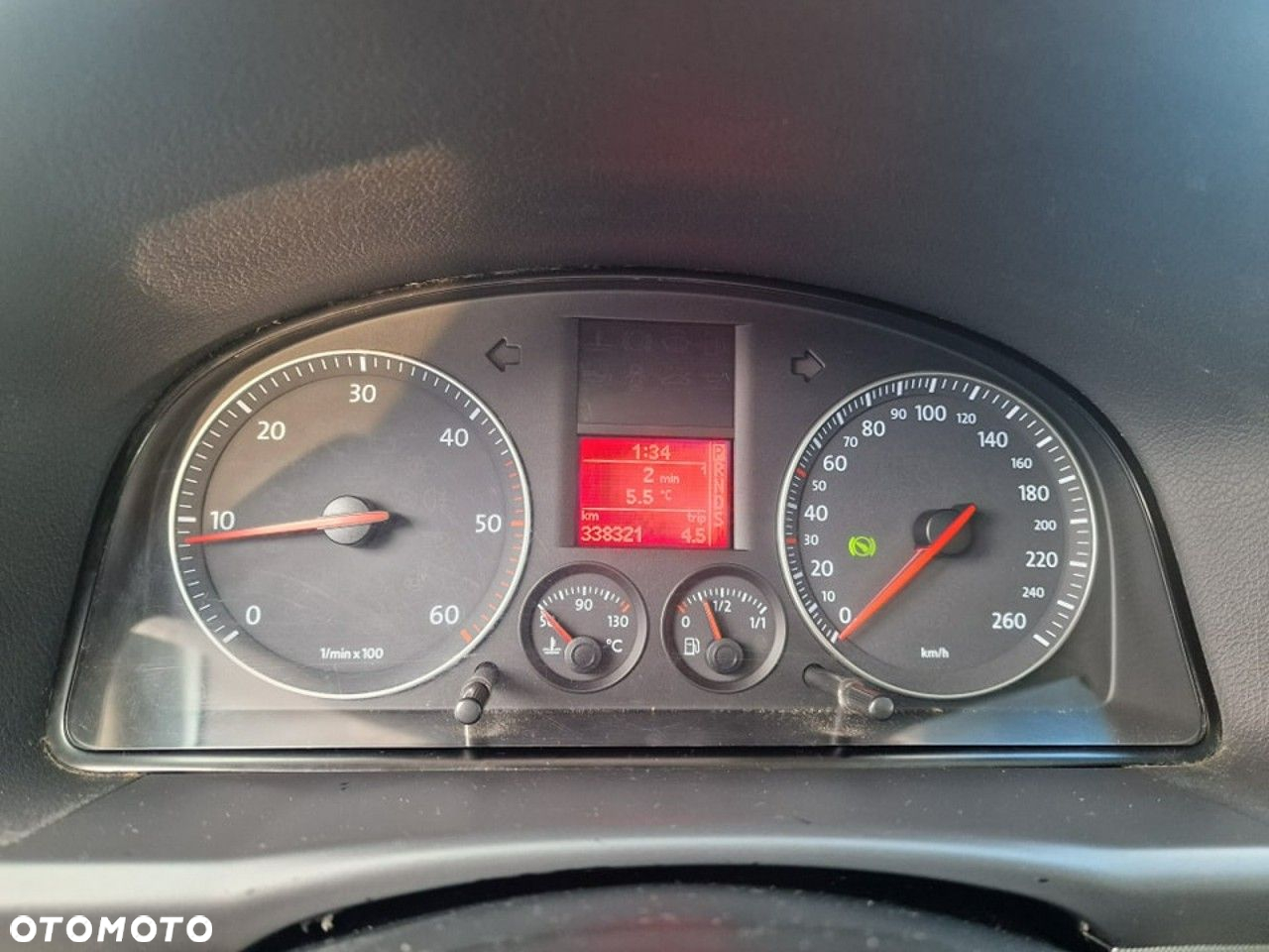 Volkswagen Touran 2.0 TDI DPF BlueMotion Technology DSG Life - 9