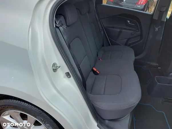 Kia Rio 1.2 M - 16