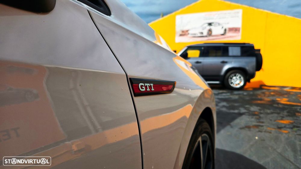 VW Golf 2.0 TSI GTI DSG - 29