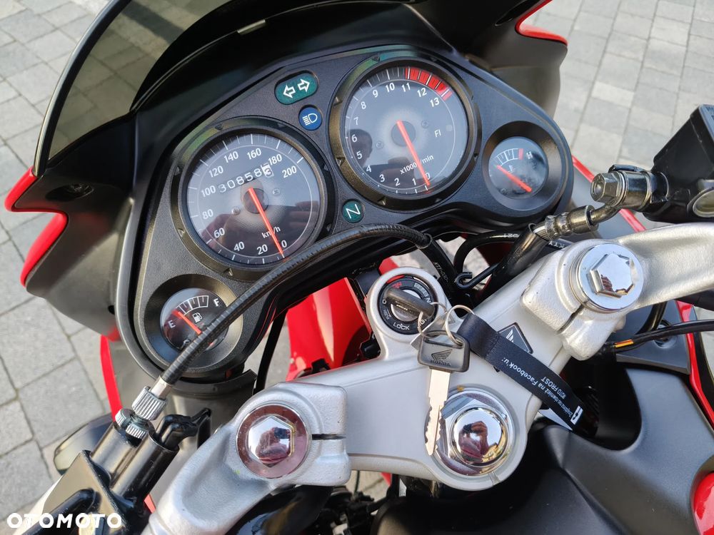 Honda CBR - 14