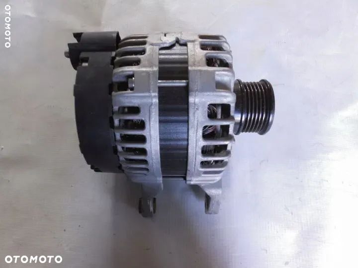 Alternator Mercedes W204 180 150A A0009062003 - 1