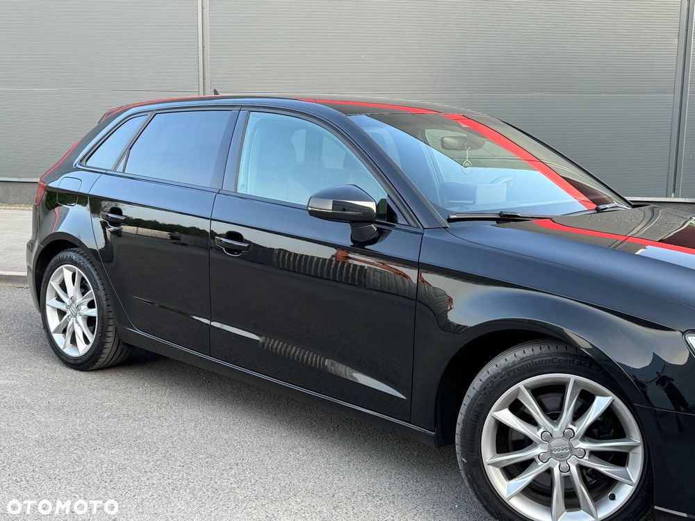 Audi A3 Sportback - 15