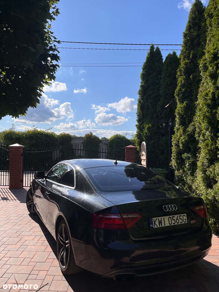 Audi A5 2009 photo 4