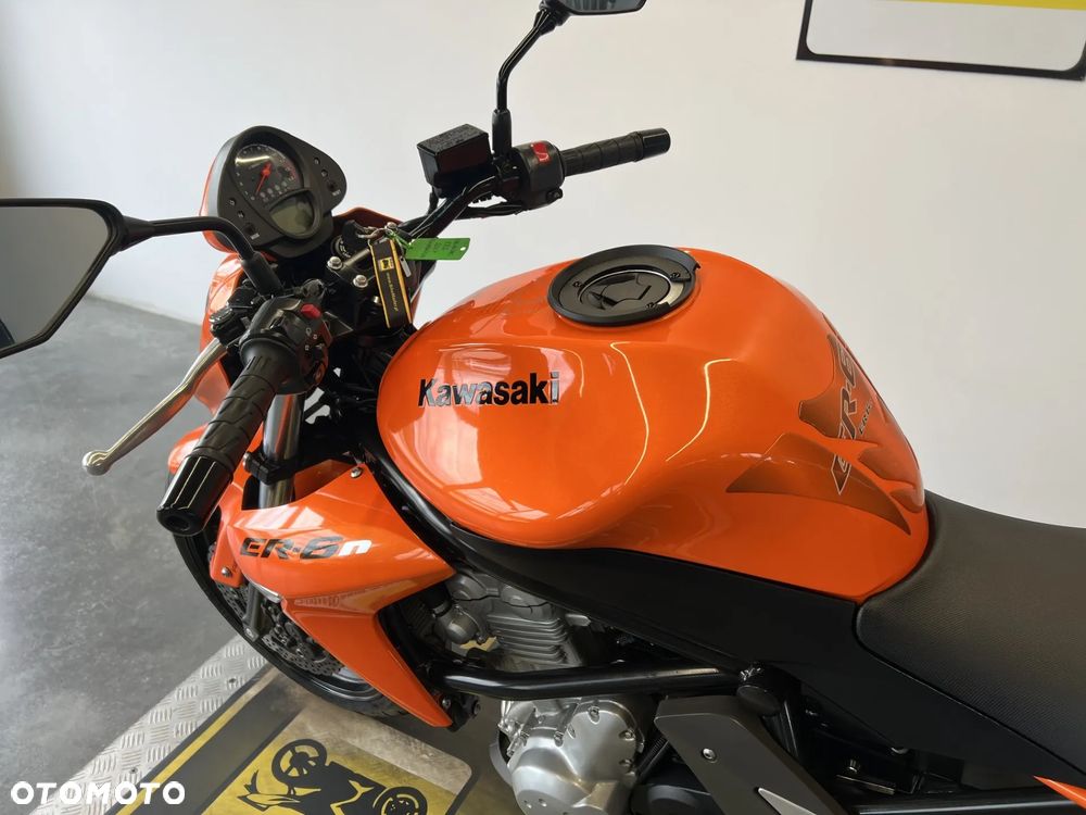 Kawasaki ER - 12