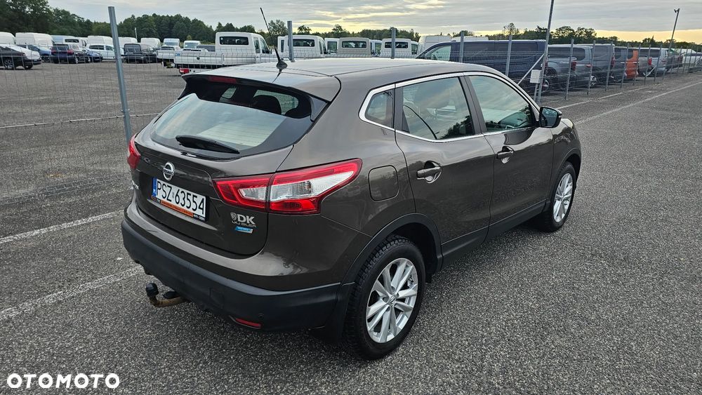 Nissan Qashqai 1.5 dCi Visia - 4