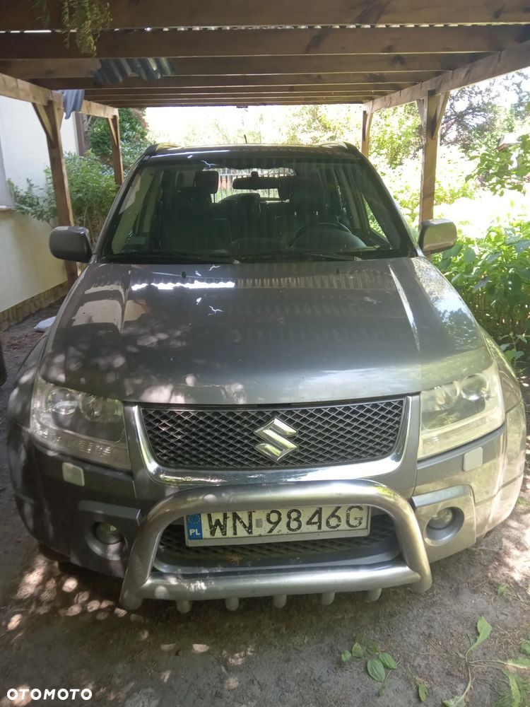 Suzuki Grand Vitara 2.0 - 1