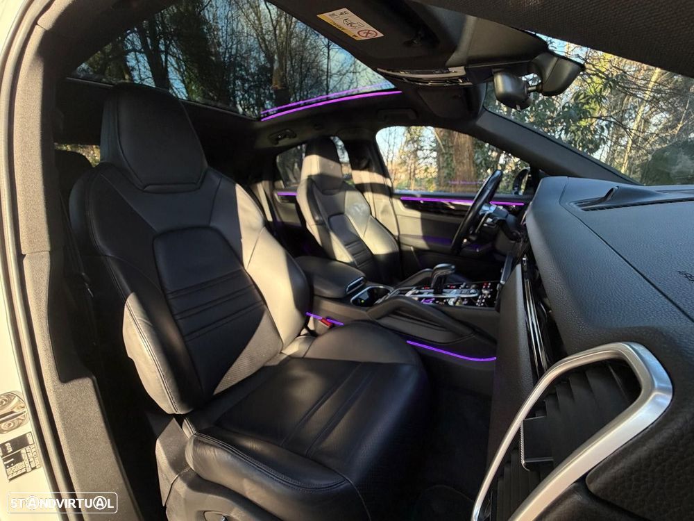 Porsche Cayenne E-Hybrid - 40