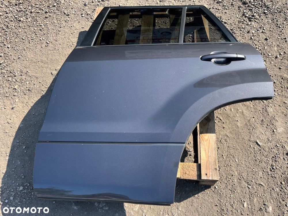 Drzwi lewy tyl lewe tylne szyba LIFT Suzuki Grand Vitara II 90umFe ZMA C28 - 11