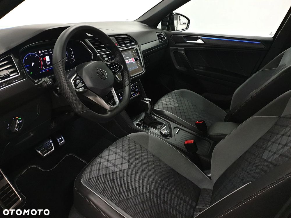 Volkswagen Tiguan 2.0 TDI SCR 4MotION DSG R-Line - 9