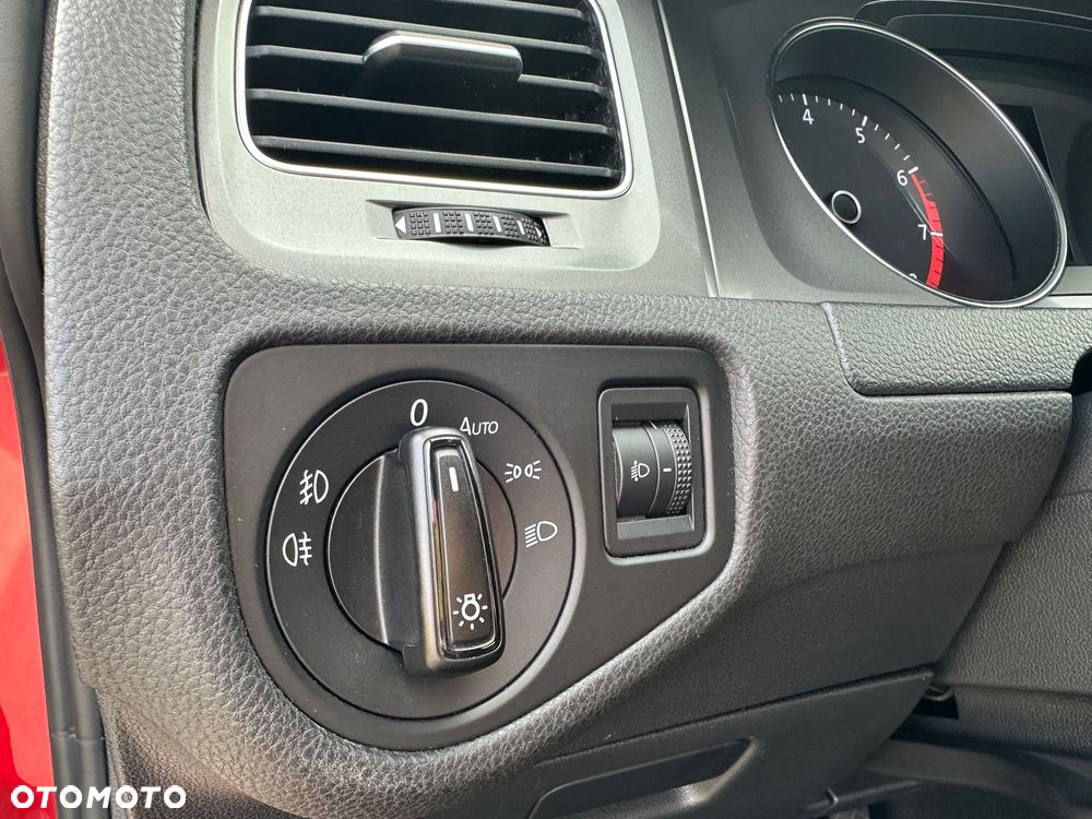 Volkswagen Golf 1.2 TSI BMT Trendline EU6 - 27