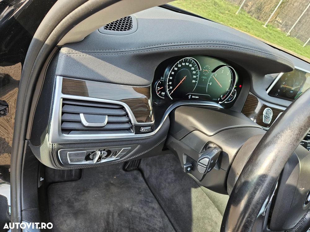 BMW Seria 7 730d - 21