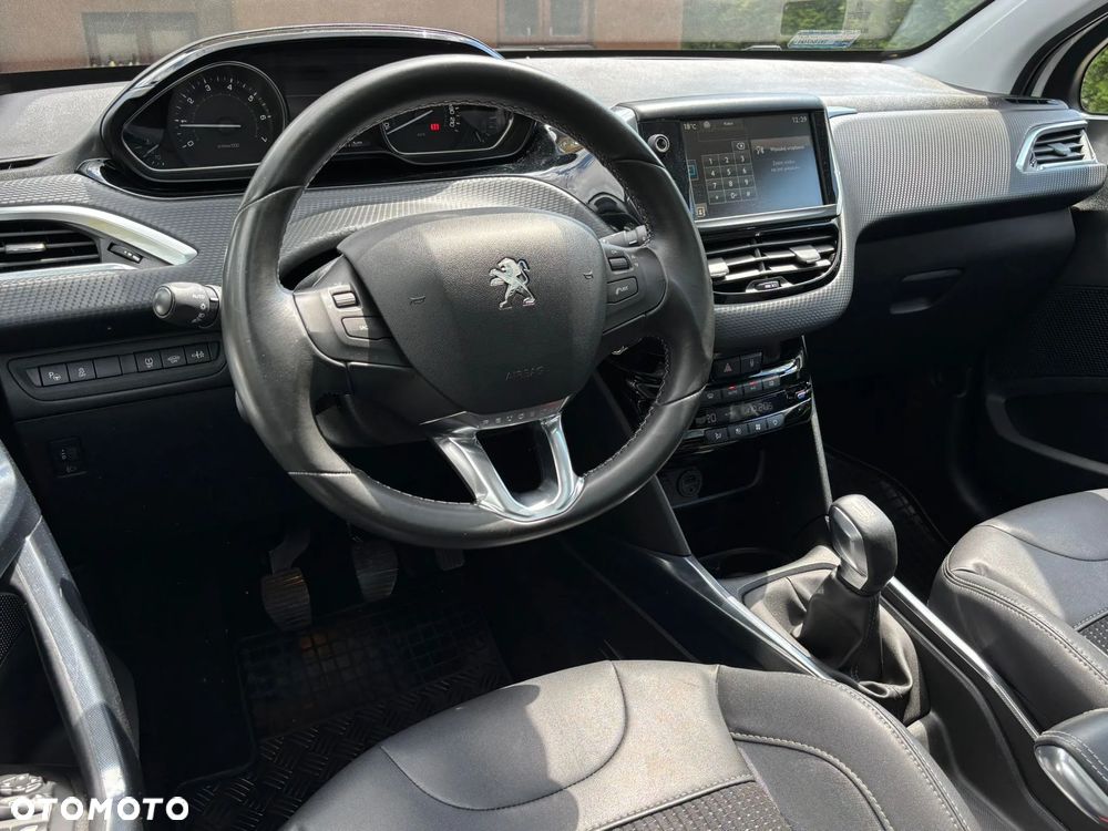 Peugeot 2008 1.6 VTi Allure - 17