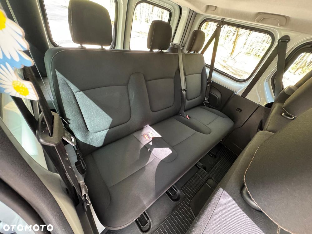 Renault Trafic - 16