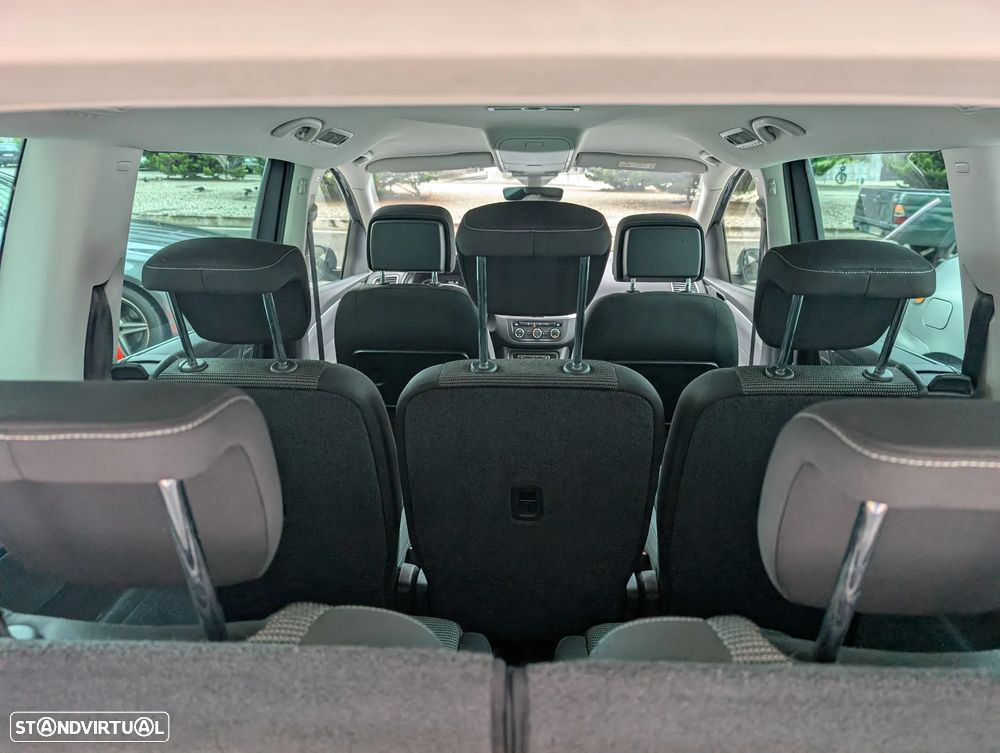 VW Sharan 2.0 TDI Confortline DSG - 8