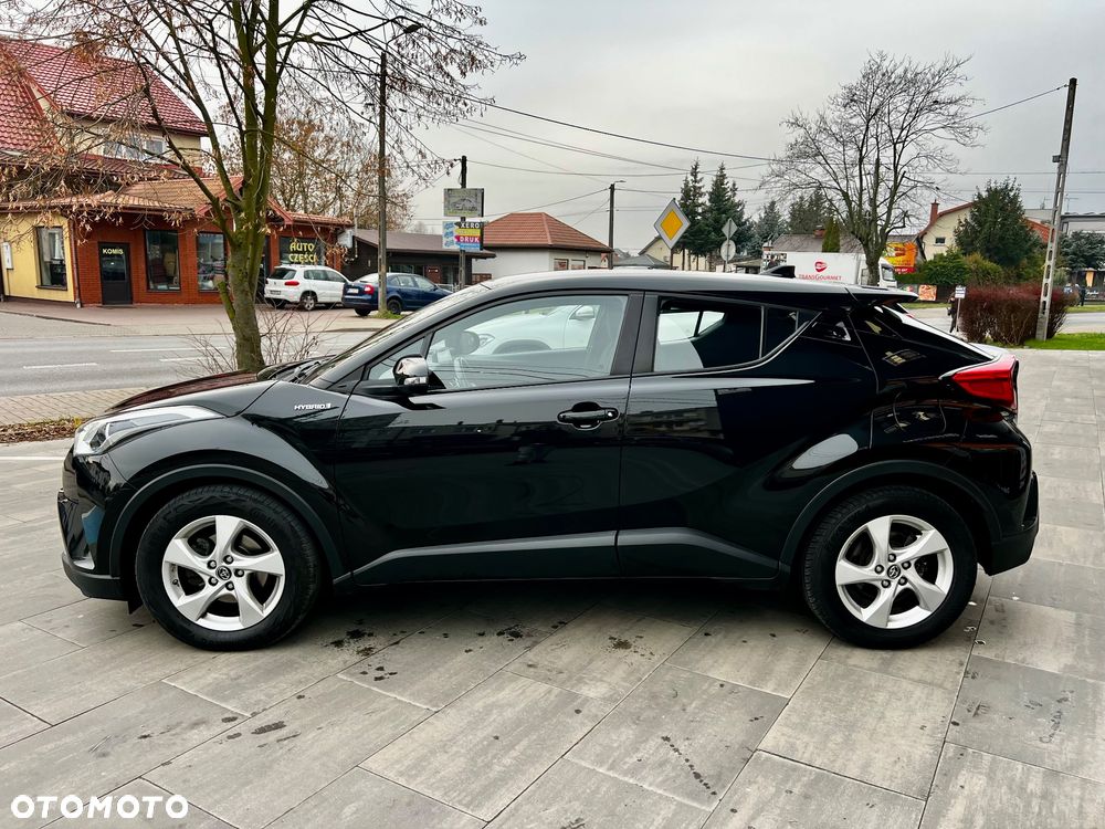Toyota C-HR Business-Edition - 4
