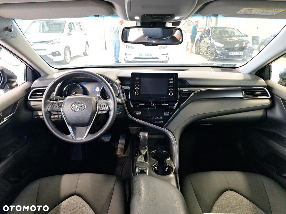 Toyota Camry - 8