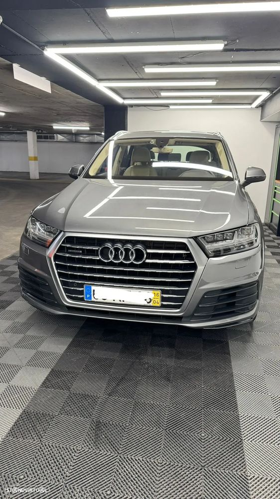 Audi Q7 3.0 TDI quattro S-line Tiptronic 7L - 2