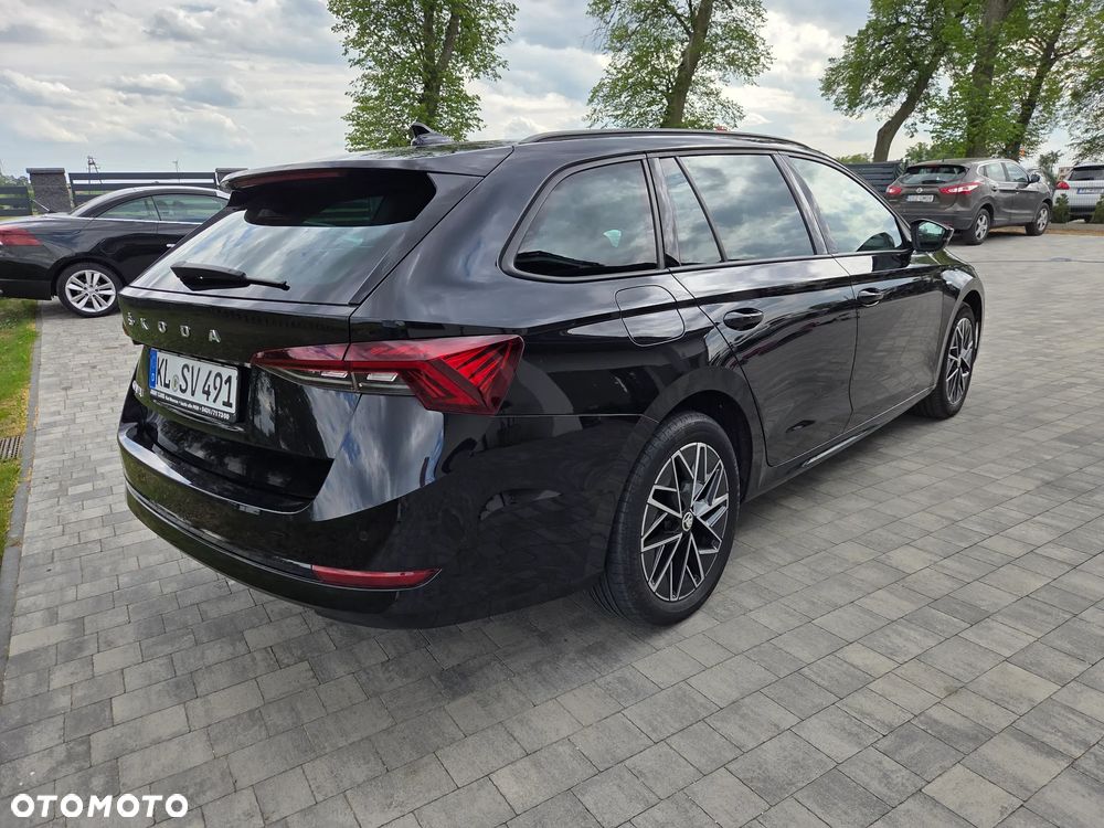 Skoda Octavia 2.0 TDI DSG Clever - 8