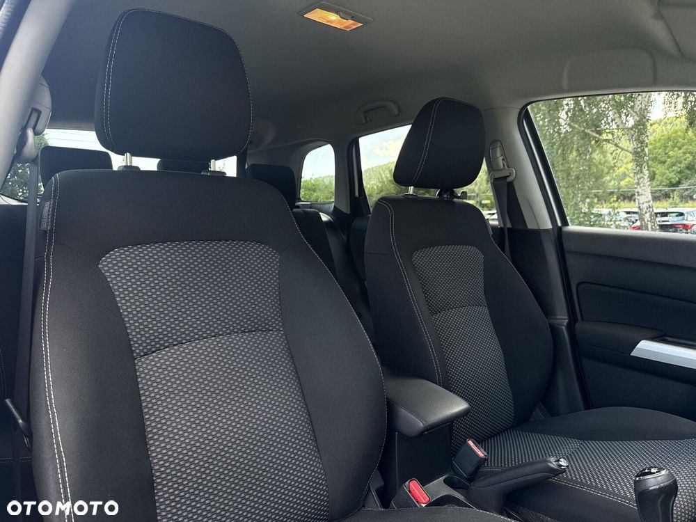 Suzuki Vitara 1.6 Comfort 4WD - 14