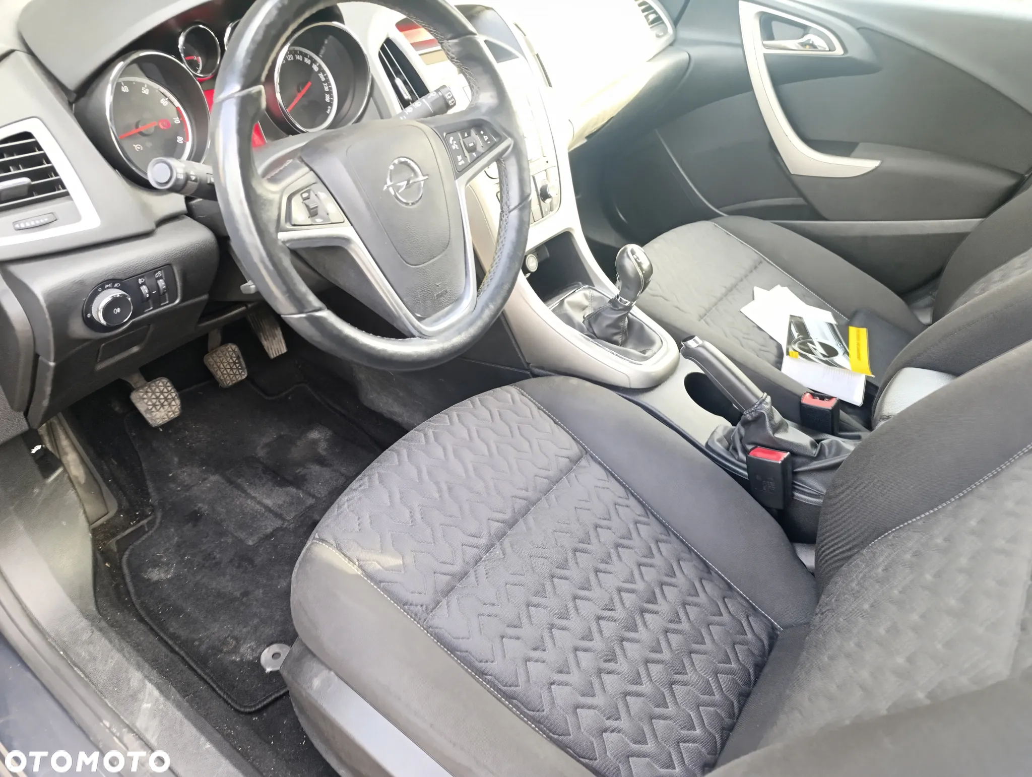 Opel Astra 1.4 Turbo Exklusiv - 9