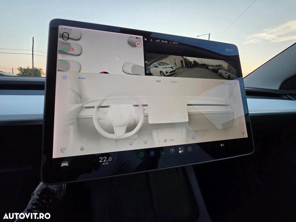 Tesla Model 3 - 14