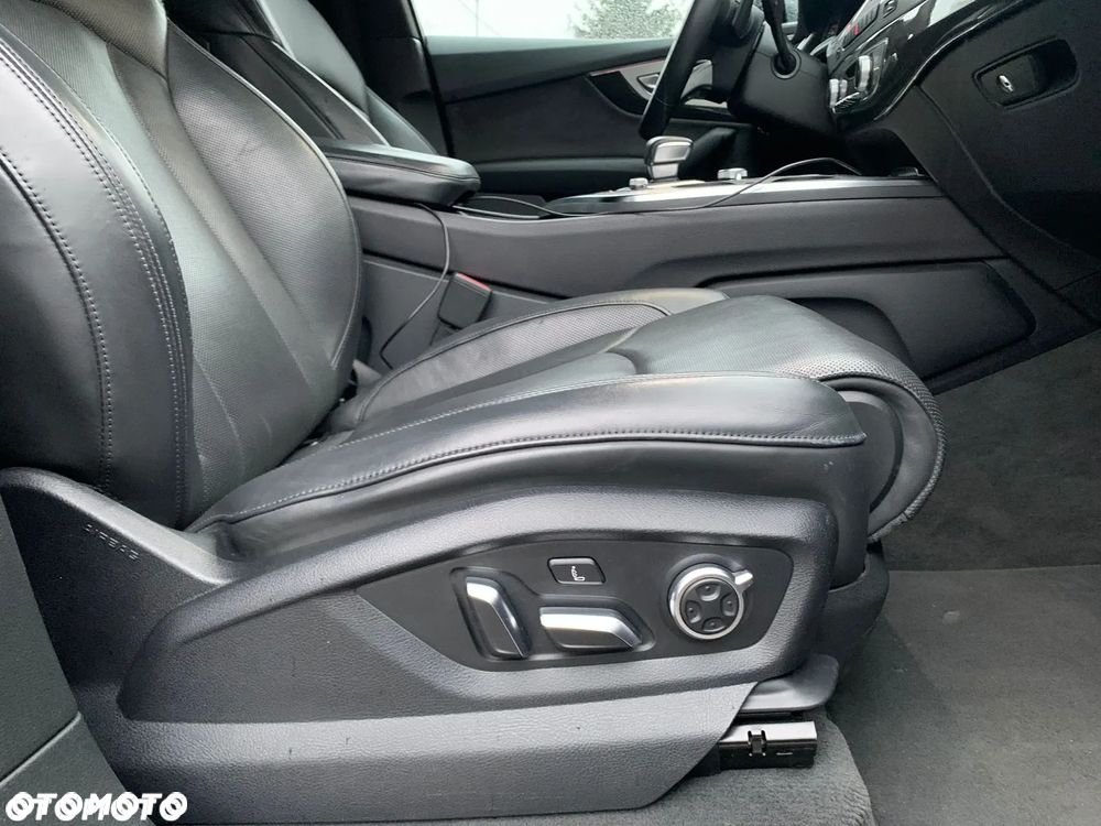 Audi SQ7 - 15