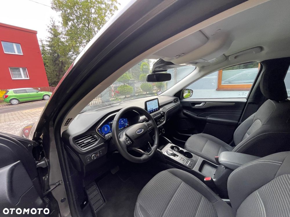 Ford Kuga - 22