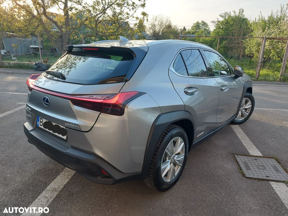 Lexus UX 250h Style+ Edition - 5