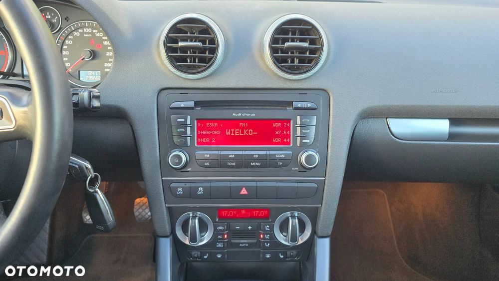 Audi A3 Sportback - 16