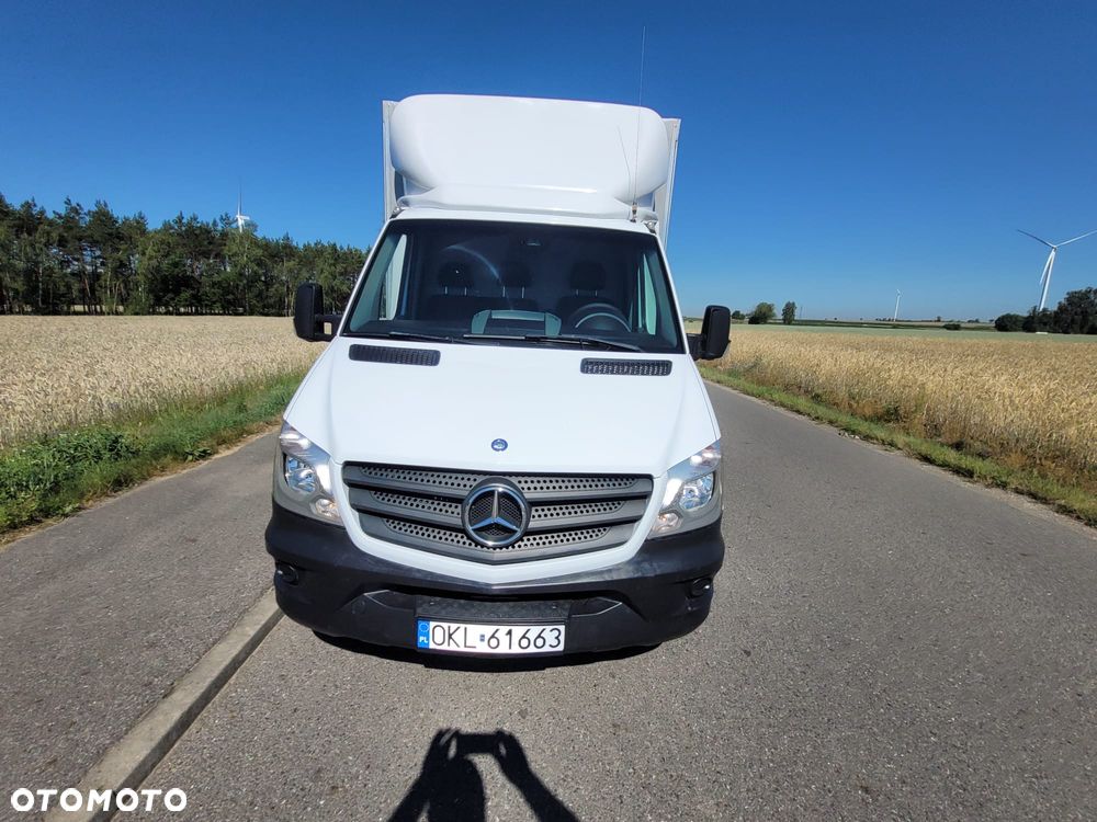 Mercedes-Benz Sprinter - 2