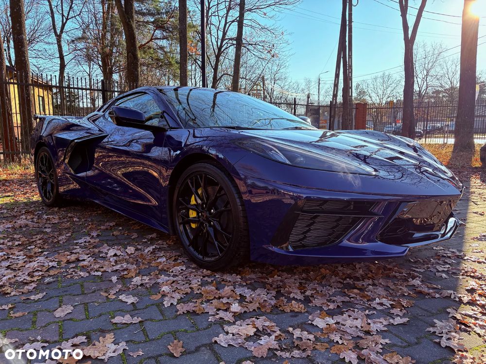 Chevrolet Corvette - 21