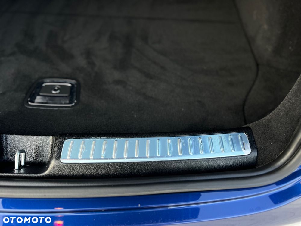 Mercedes-Benz GLC 200 - 33