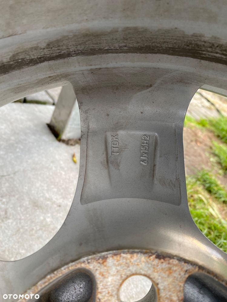 4xKola Felgi z oponami 6,5Jx15 5x100 ET-38 Opony Hankook zima 185/65R15 2018R. - 2