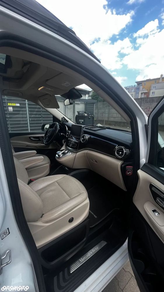 Mercedes-Benz Klasa V - 7