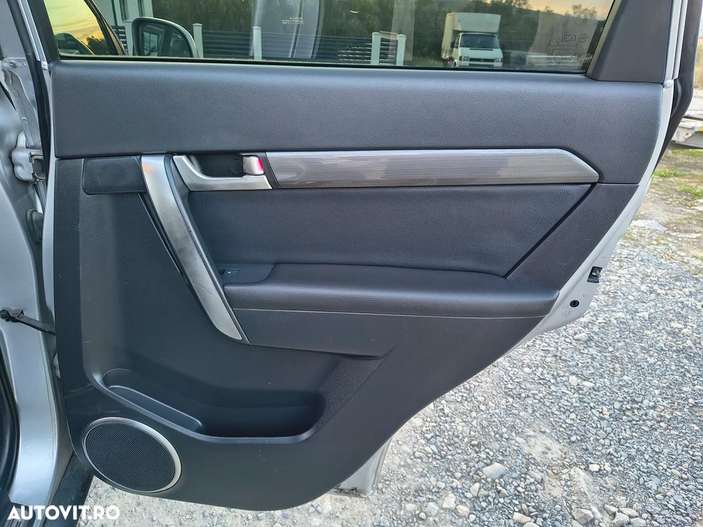 Chevrolet Captiva 2.0 4WD 7 Sitzer Automatik LT - 22