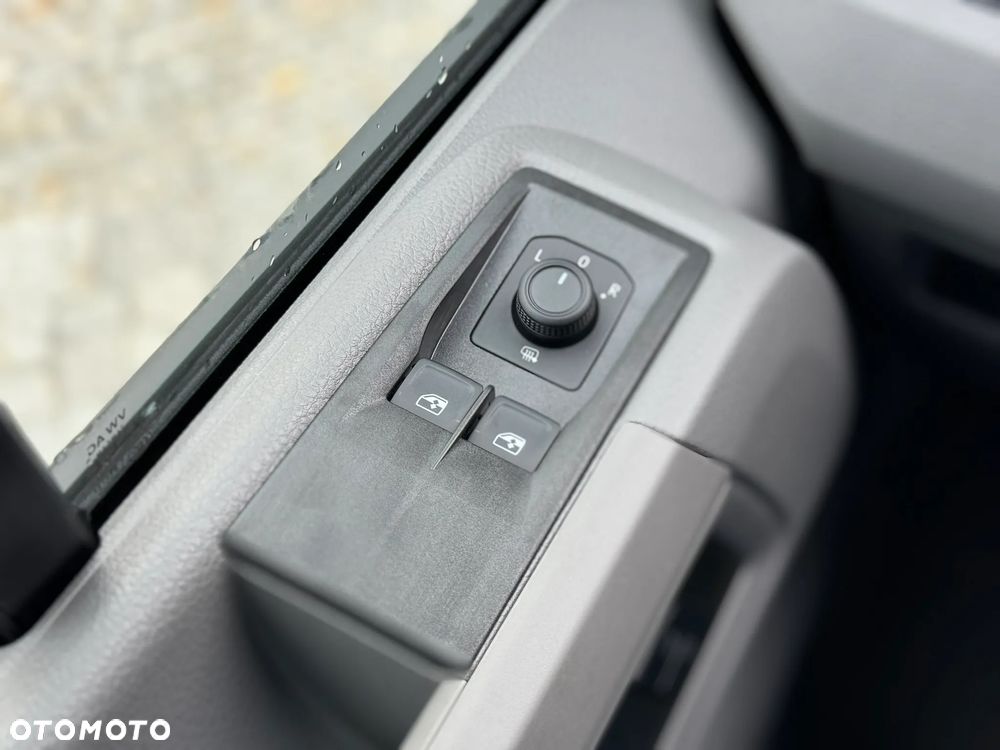 Volkswagen Crafter Maxi Brygadówka - 25