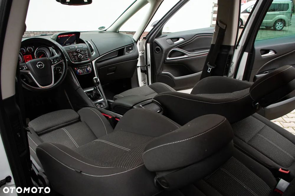 Opel Zafira Tourer 2.0 CDTI ecoFLEX Start/Stop Innovation - 28