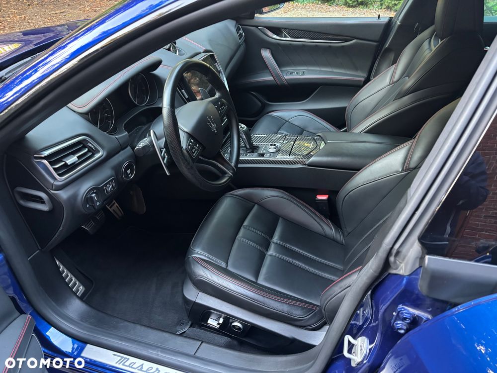 Maserati Ghibli - 10