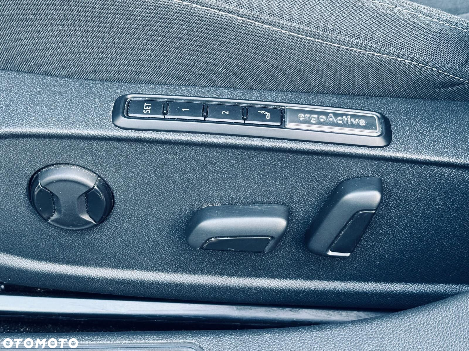 Volkswagen Golf - 14